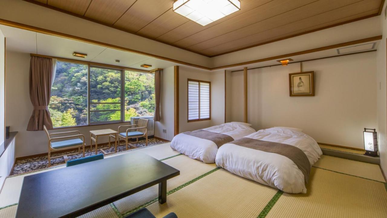 Shimobe Hotel Minobu Exterior photo